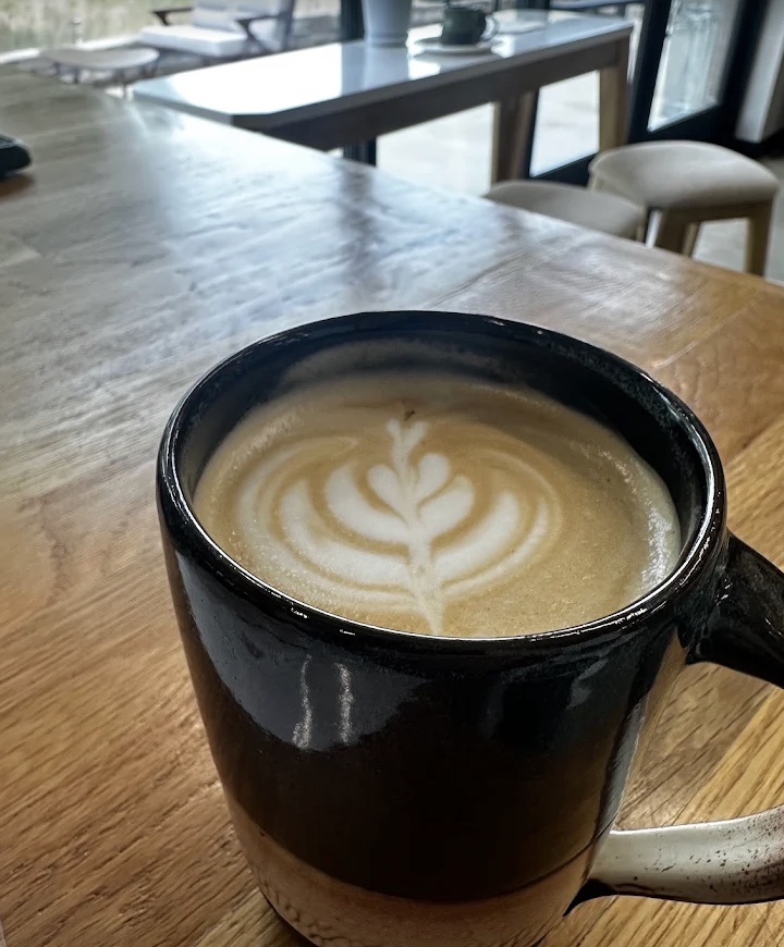 Latte with leaf art